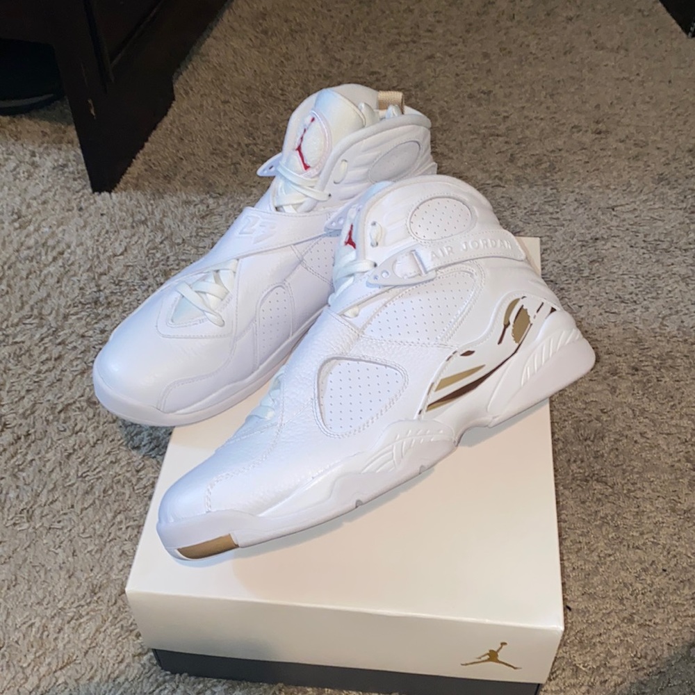 Air Jordan 8 Retro x OVO